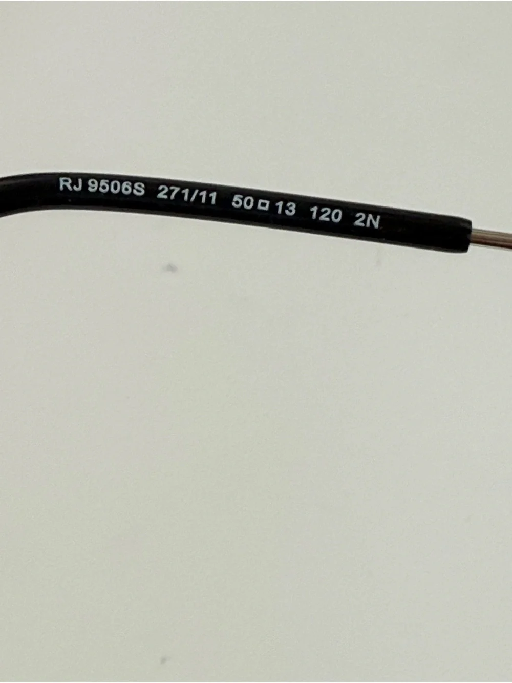 Ray Ban aviator sunglasses RJ9506S 271/11 50 13 120 2N lens scratched